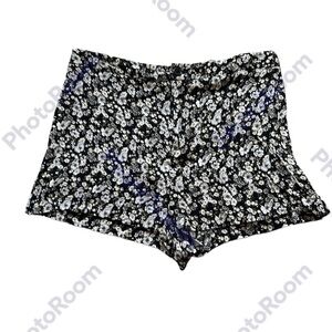 FOREVER‎ 21 | Floral Shorts Black/White Lightweight High Rise Girly Feminine M